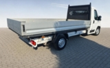 vehicle image #9