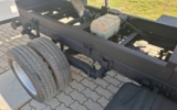 vehicle image #19