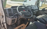 vehicle image #16