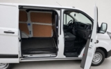 vehicle image #10