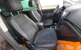 vehicle image #19