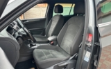 vehicle image #16