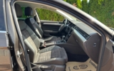 vehicle image #30