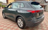 vehicle image #9