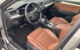 vehicle image #9