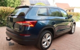vehicle image #6