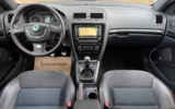 Škoda Octavia Combi 2.0 TDI CR DPF RS – fotografia 27
