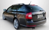 Škoda Octavia Combi 2.0 TDI CR DPF RS – fotografia 18
