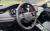 vehicle image #10