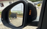 vehicle image #32