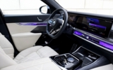 vehicle image #16
