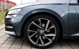 vehicle image #10