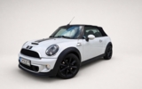 vehicle image #4