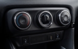 vehicle image #19