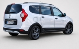 vehicle image #8