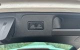 vehicle image #25