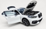vehicle image #18