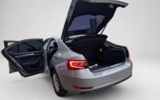 vehicle image #32