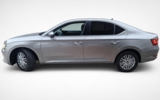 vehicle image #10