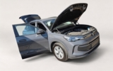 vehicle image #16