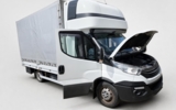 vehicle image #11