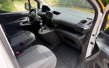 vehicle image #14