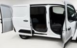 vehicle image #15
