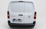 vehicle image #7