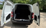 vehicle image #11