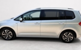 vehicle image #9