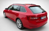Škoda Superb Combi 2.0 TDI SCR Ambition 4x4 DSG – fotografia 8