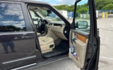 vehicle image #9