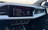 vehicle image #32
