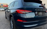 vehicle image #19