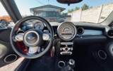 vehicle image #30