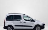 vehicle image #4
