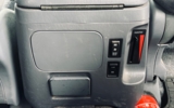 vehicle image #25