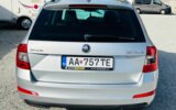 Škoda Octavia Combi 2.0 TDI Business DSG – fotografia 18