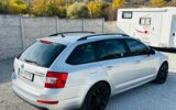 Škoda Octavia Combi 2.0 TDI Business DSG – fotografia 17