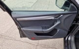 vehicle image #8