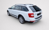 vehicle image #5