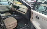 vehicle image #8