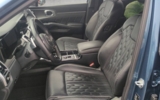 vehicle image #10