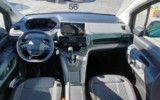 vehicle image #9