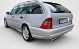 vehicle image #10