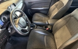 vehicle image #12