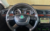 vehicle image #11