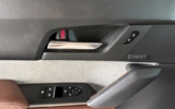 vehicle image #14