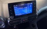 vehicle image #17