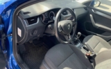 vehicle image #9